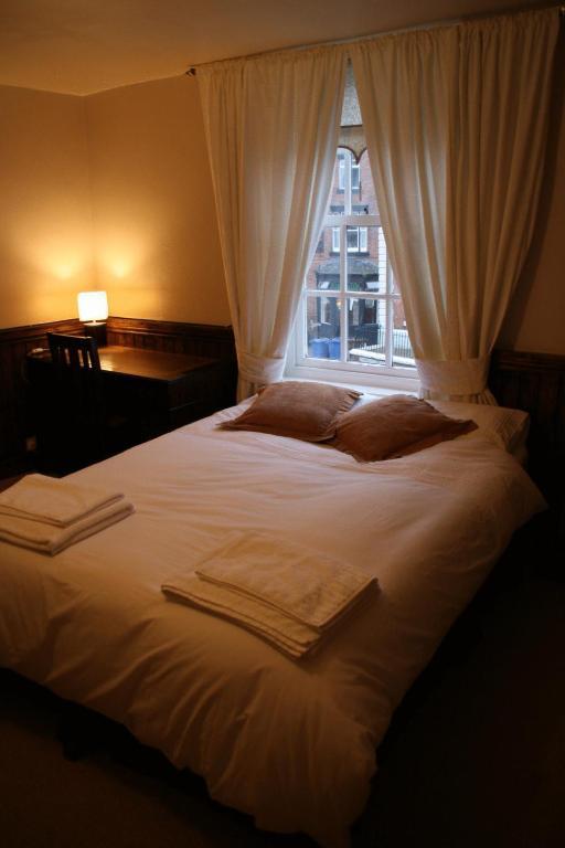 Hotel The Red Lion Chester Habitación foto